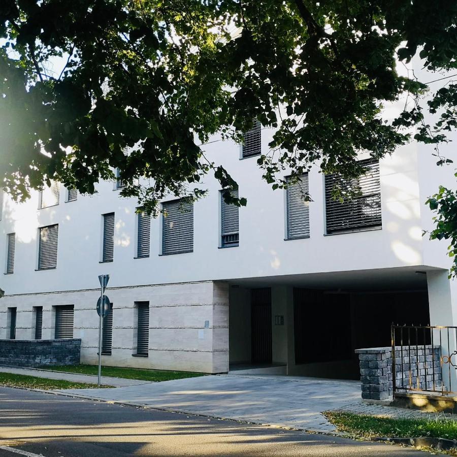 Lotusbluete Appartement In Heviz Mit Tiefgarage Und Panoramaterrasse Exterior photo